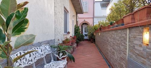 Lovely House by Belcanto Villas — 4-Star Luxury Hotel in Torre Del Lago Puccini, Italy