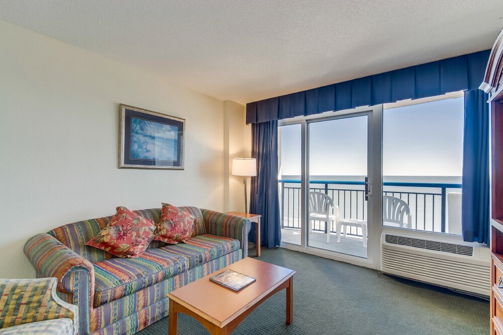 Boardwalk Resort by Hosteeva - photo 54