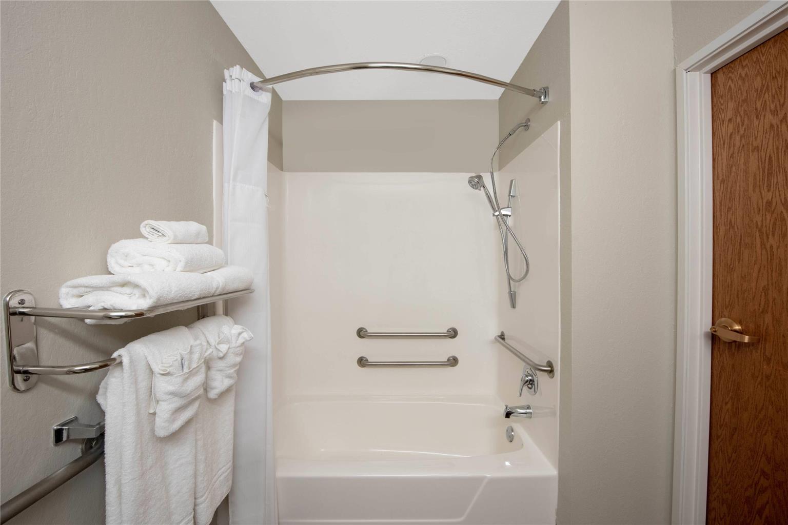 Microtel Inn & Suites by Wyndham Springfield - photo 14