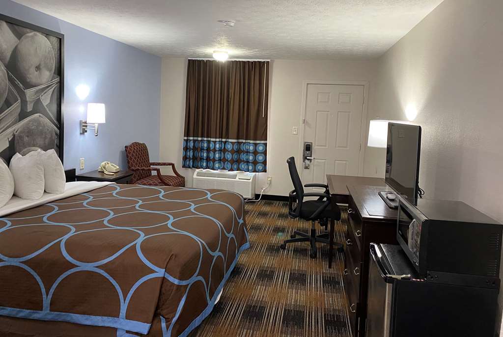 Super 8 by Wyndham Covington - photo 11