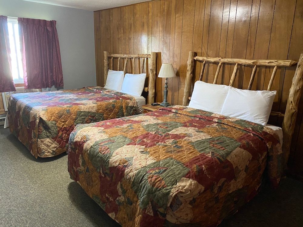 Celebrity Inn Clarinda - photo 13