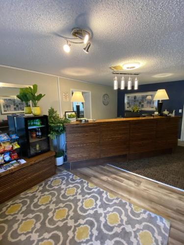 Andy Griffith Parkway Inn - photo 38