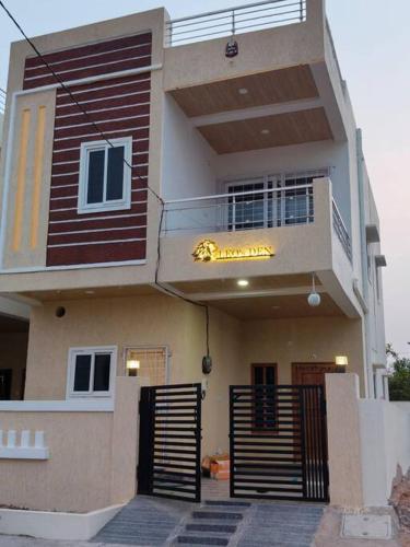 Leo's Den 13 Guests Ac 3Bhk 9 Mins To Rgia — 4-Star Luxury Hotel in Hyderabad, India