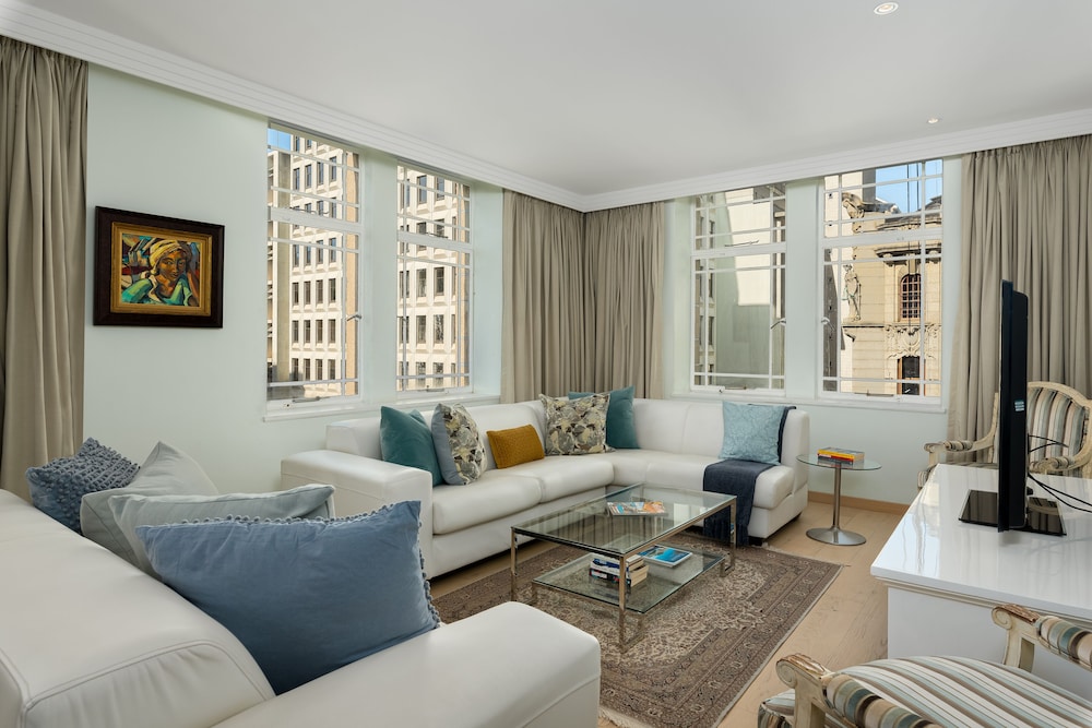 Mandela Rhodes F503 — 4-Star Luxury Hotel in Cape Town, South Africa