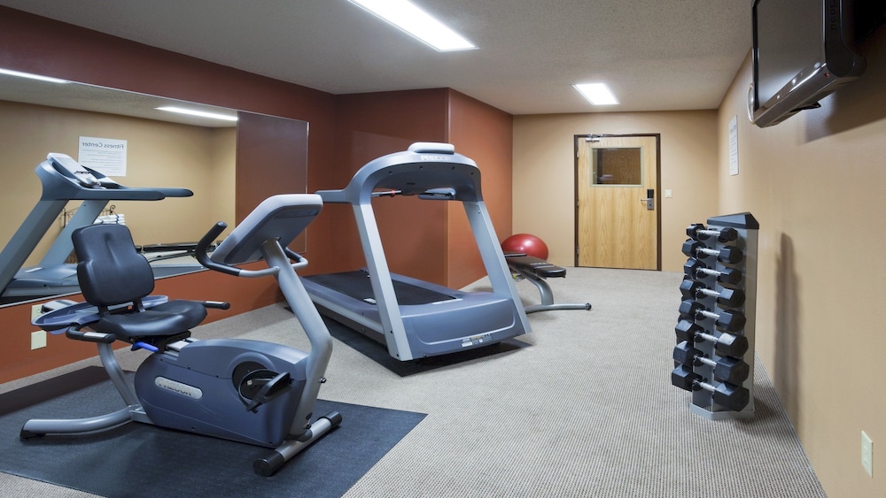 Holiday Inn Express Deforest - photo 20