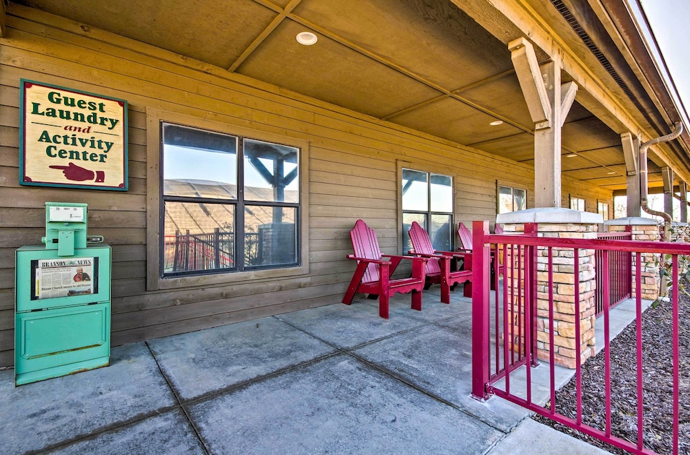 5 Mi to Holiday Shows Resort Condo in Branson - photo 17
