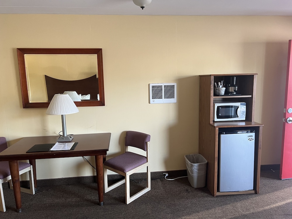 All Star Inn & Suites - photo 174