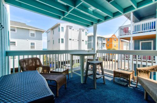 Sands I A2: Lake N Sea by Carolina Beach Realty — 4-Star Luxury Hotel in Carolina Beach, United States