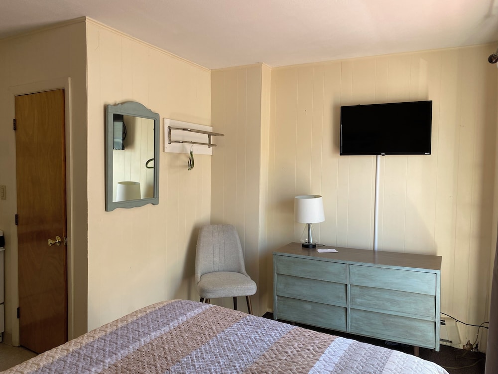 Grand View Motel - photo 25