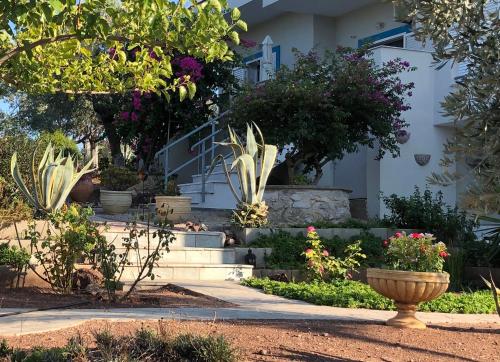 Apartment KoKa — 4-Star Luxury Hotel in Ermioni, Greece