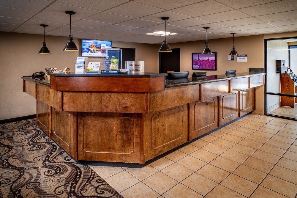 Best Western Huntington Mall Inn - photo 2
