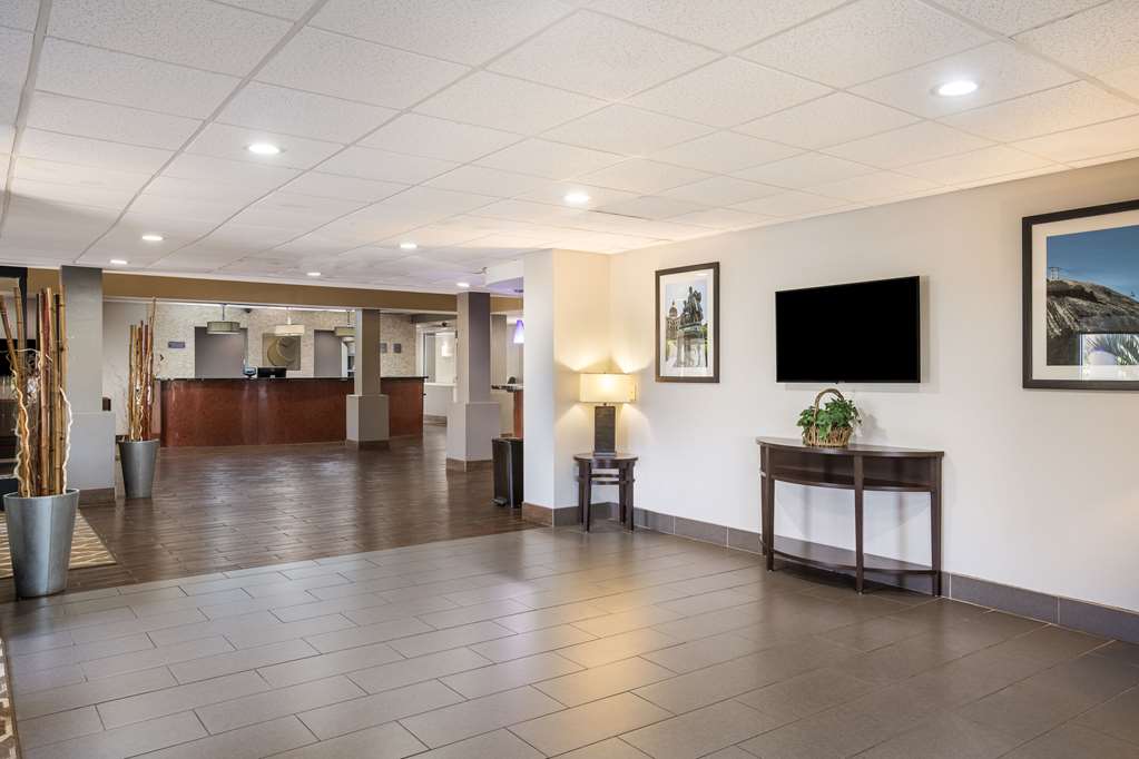 Comfort Suites Forsyth near I 75 - photo 12