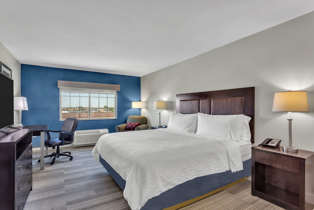 Holiday Inn Express Hotel & Suites El Centro by IHG - photo 34