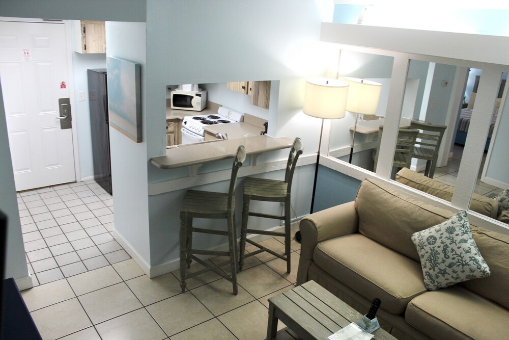 The Bay Inn at Lani Kai - photo 40