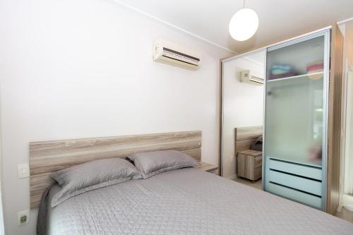 371 Apartamento 3 dormitórios na praia de Bombas