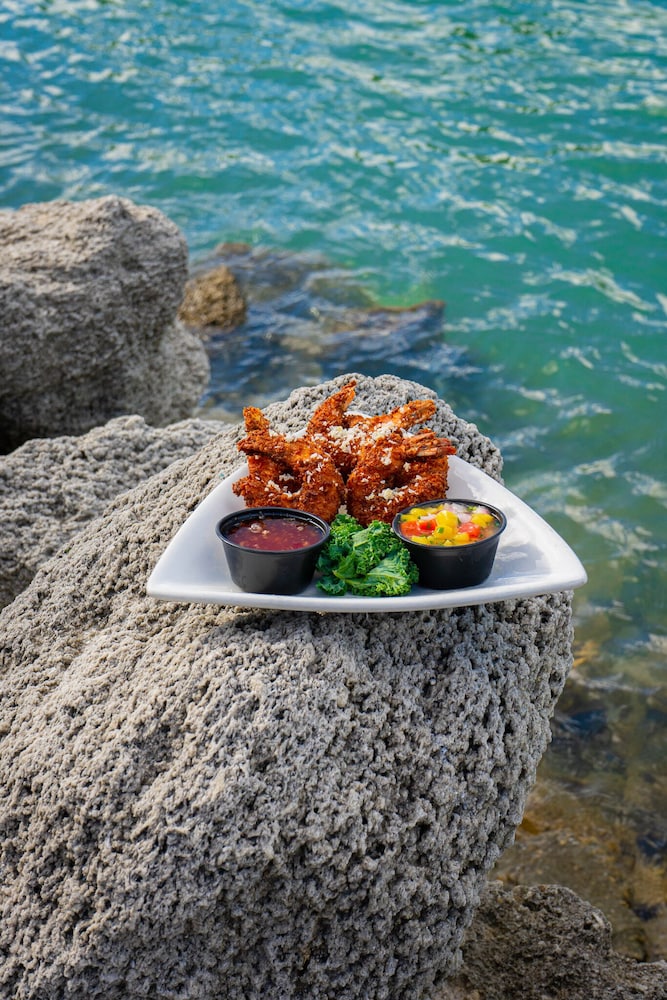 Dockside Inn & Resort - photo 44