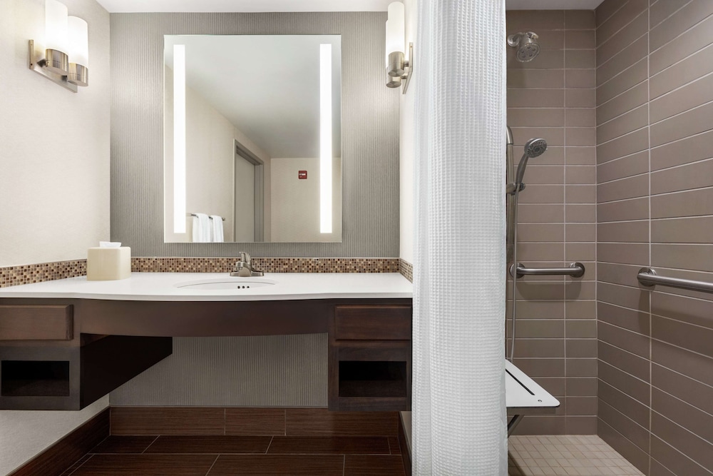 Hilton Garden Inn Louisville Downtown - photo 37