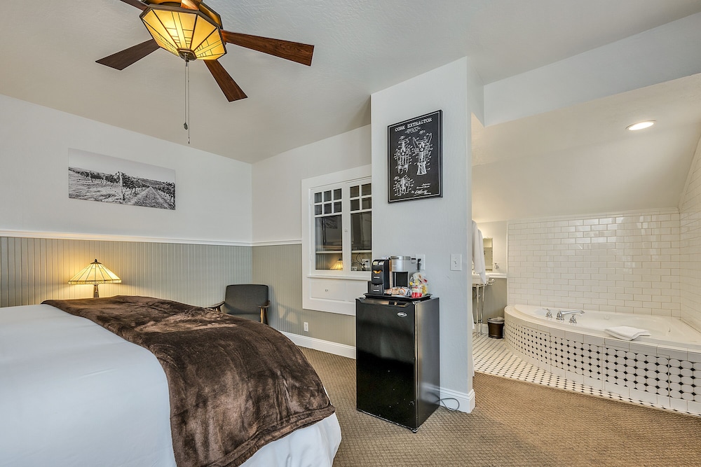 Craftsman Inn - photo 20