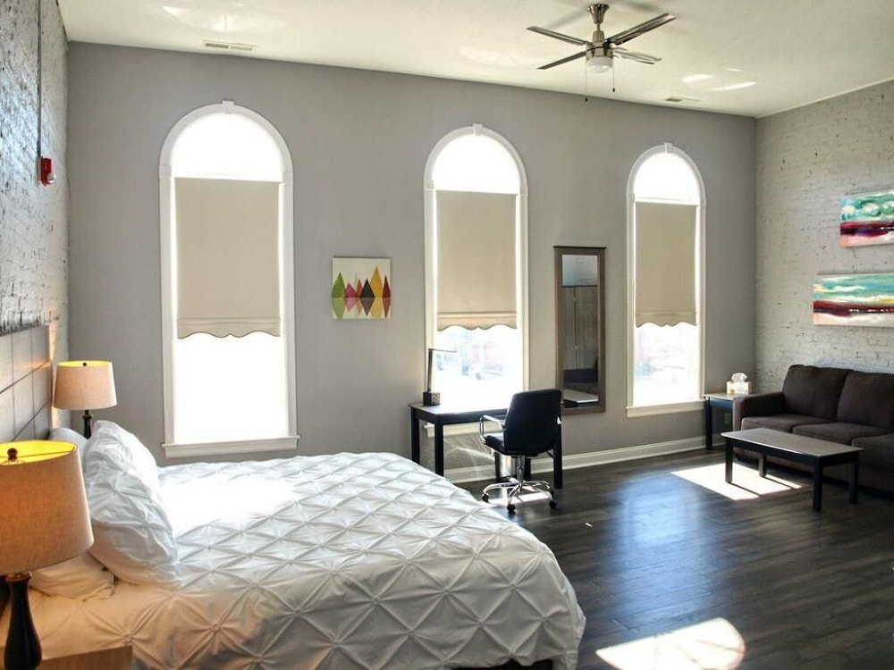 Cornerstone Inn - photo 7