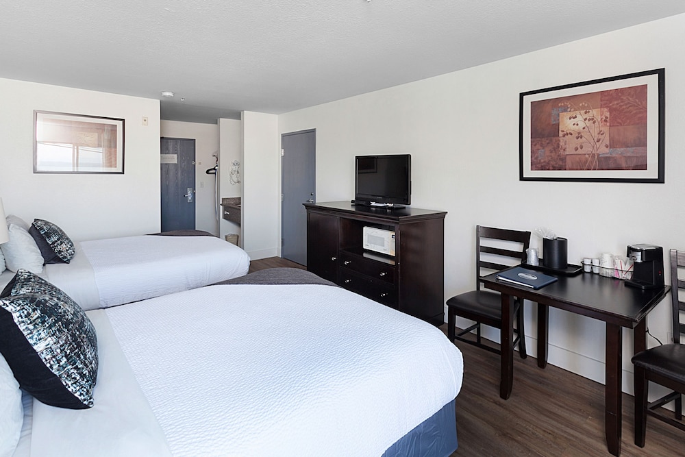 Inn at Lincoln City - photo 22