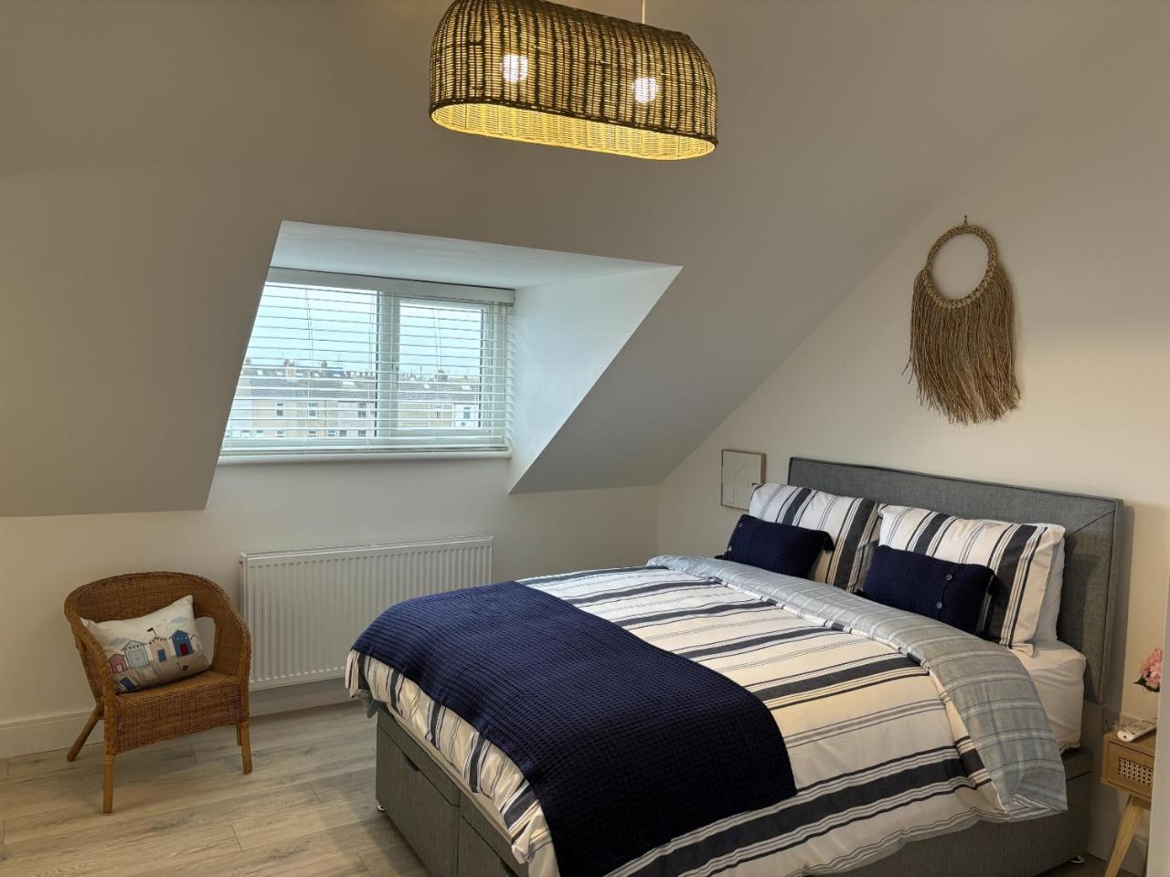 23 Coastal Comfort — 4-Star Luxury Hotel in Millom, United Kingdom