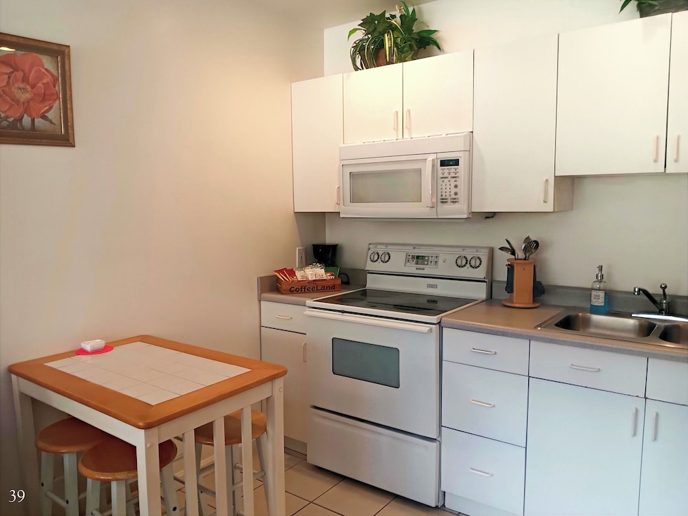 The Cozy Inn - photo 45