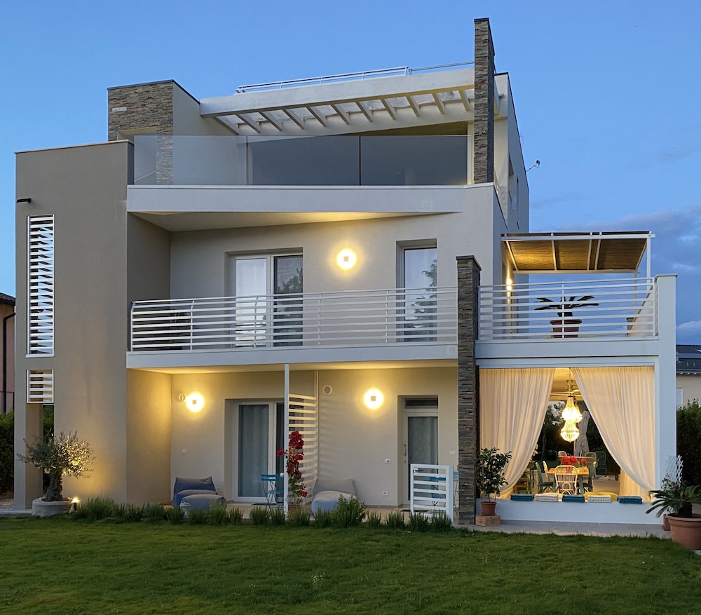 Lugana 9 in Peschiera Del Garda, Italy