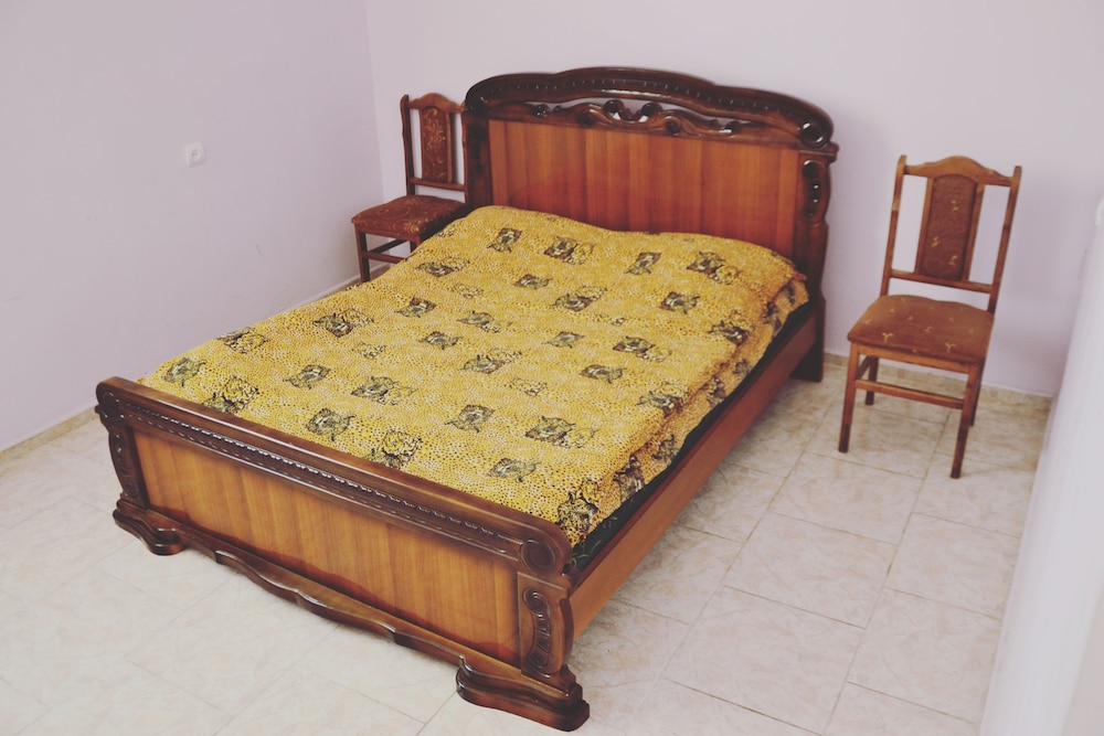 Hotel de la Krunk — Sevan — photo 2