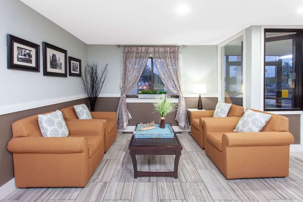 Baymont by Wyndham Grand Haven - photo 5