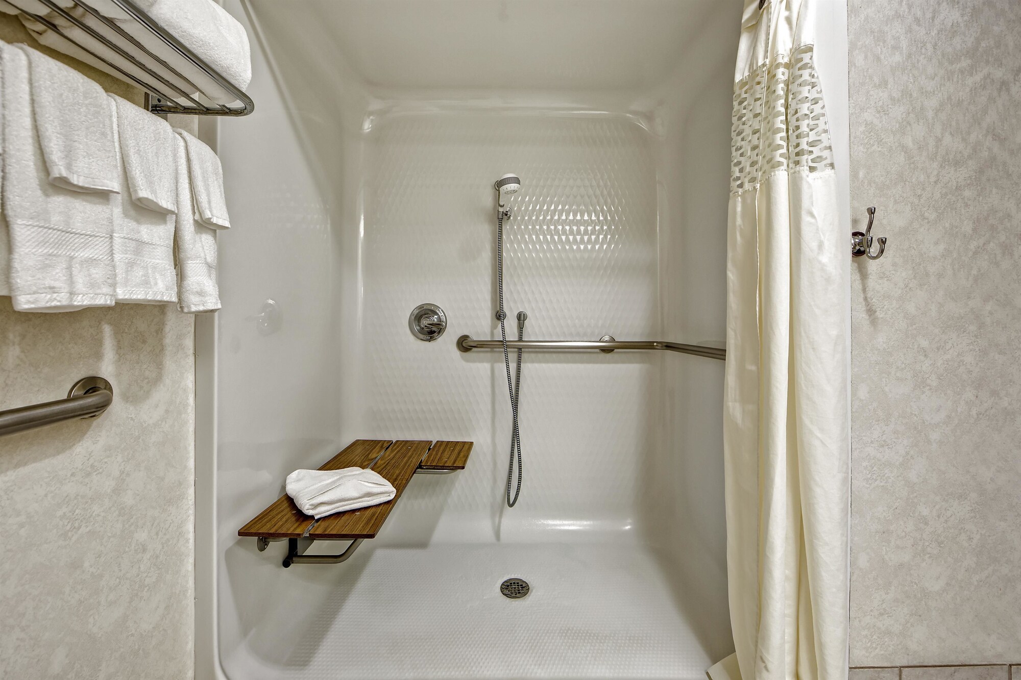 Hampton Inn Morristown - photo 4