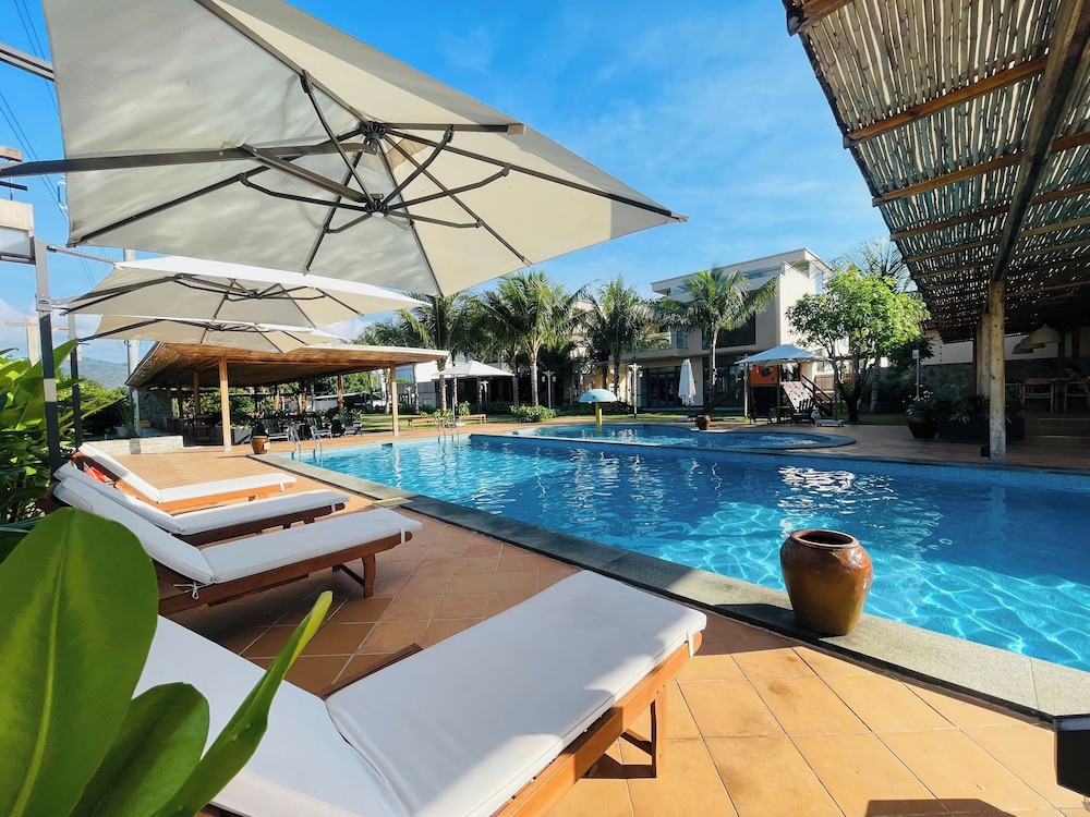 Field Villa Hoang Dieu — 4-Star Luxury Hotel in Ho Chi Minh City, Vietnam