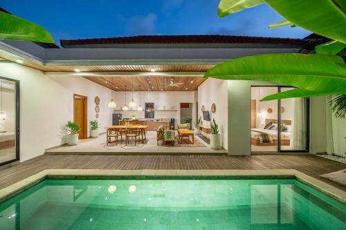 LaBumbak 01 2BR Villa Escape in Umalas with Private Pool — 4-Star Luxury Hotel in Canggu, Indonesia