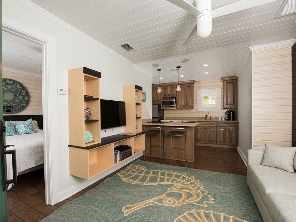 6West Beach Cottages - photo 6