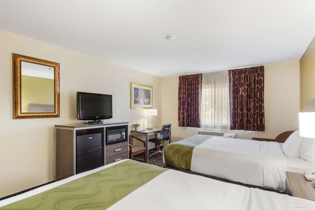 Quality Inn Lincoln Cornhusker - photo 11