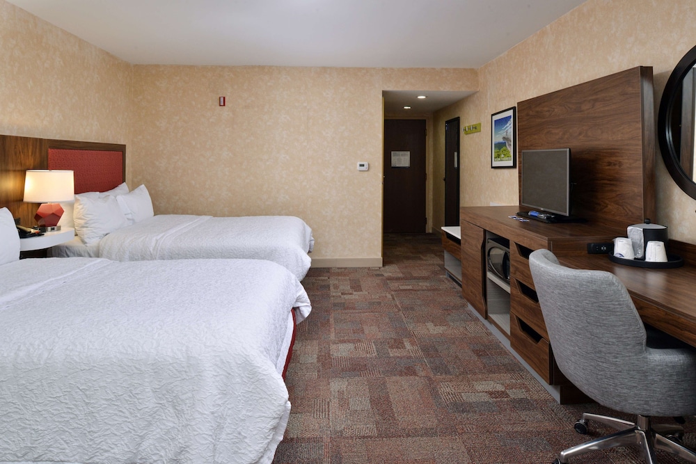Hampton Inn Wytheville - photo 9