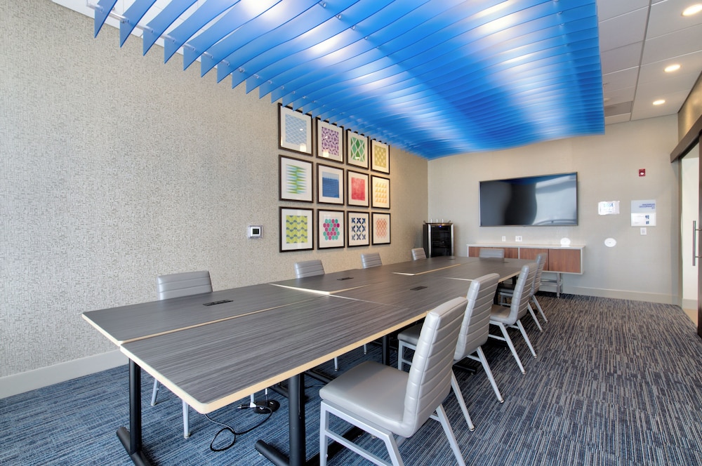 Holiday Inn Express & Suites Onalaska La Crosse Area by IHG - photo 41