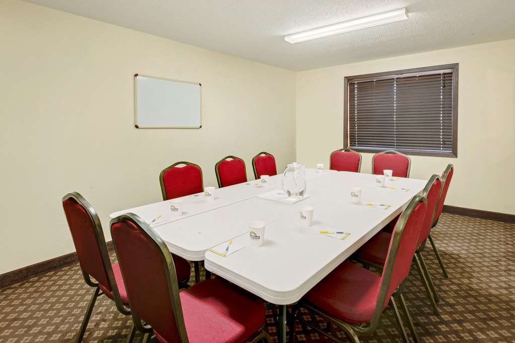 Days Inn by Wyndham Fort Dodge - photo 14