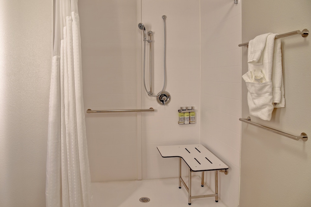 Holiday Inn Express & Suites Ottawa by IHG - photo 23