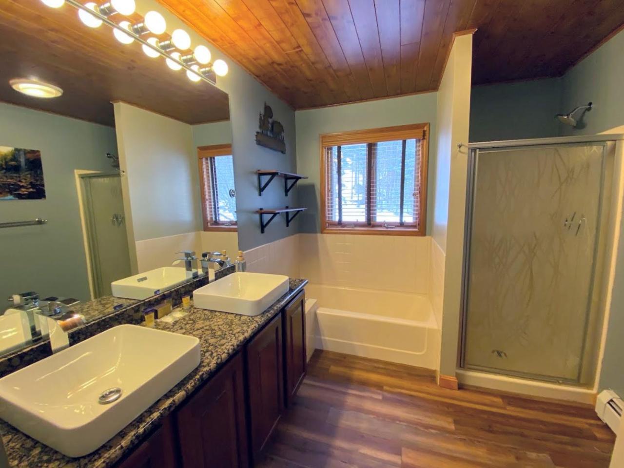 C1 Top Rated Ski In Ski Out Townhome Great views fireplaces fast wifi AC Short walk to slopes - photo 17