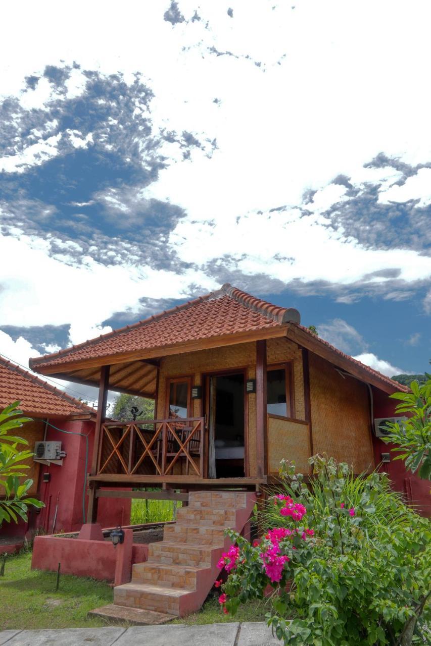 Yut Inn Flower Paradise in Senggigi, Indonesia