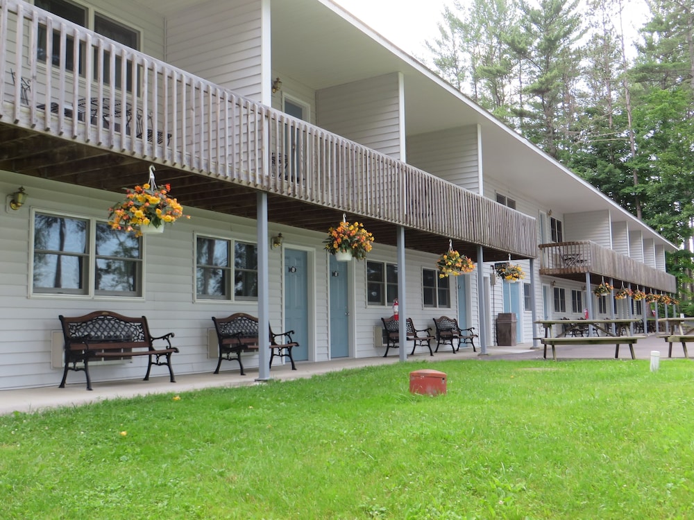 Bayside Inn & Marina - photo 182