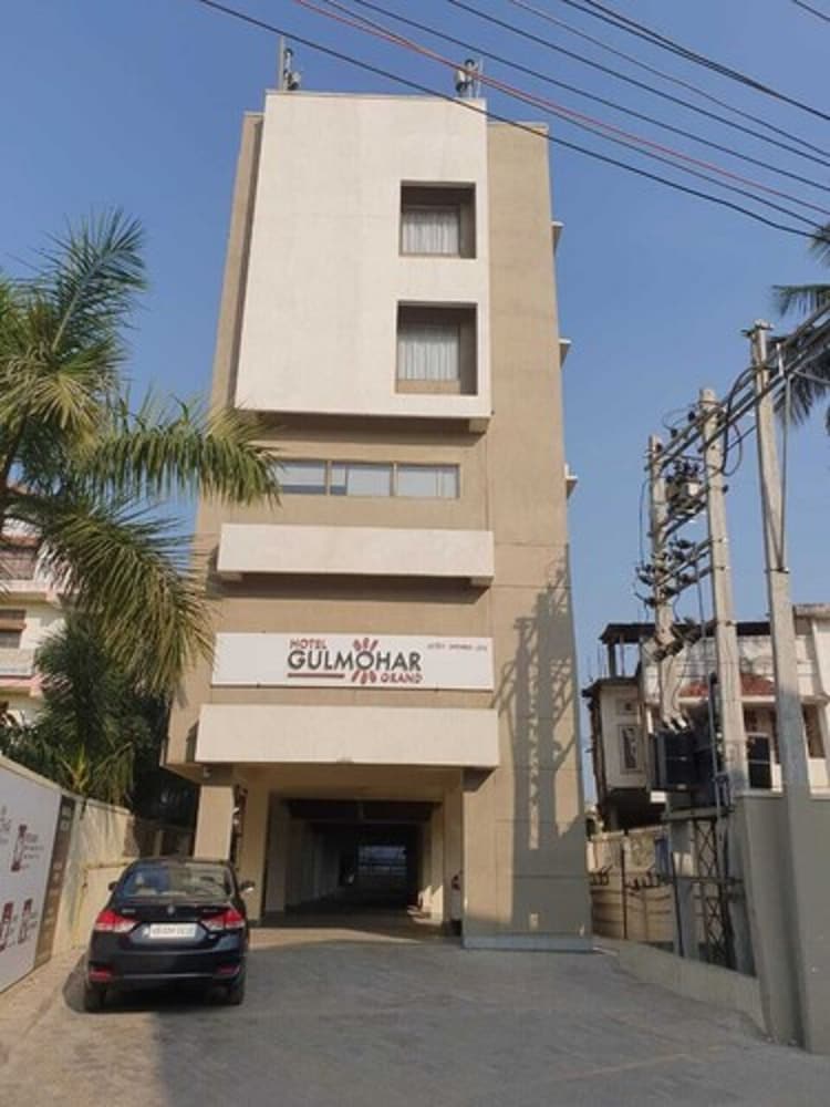 OYO 19968 Hotel Gulmohar Grand in Jorhat, India