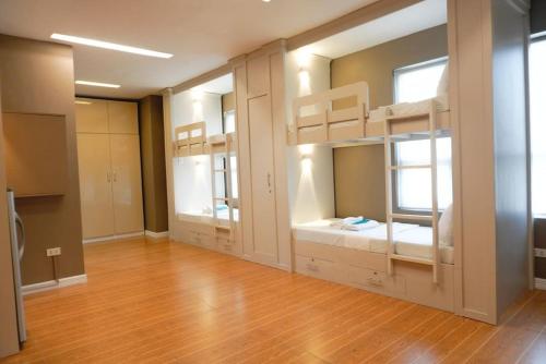 ALTEAN Apartments Isabela Room — 4-Star Luxury Hotel in Manila, Philippines