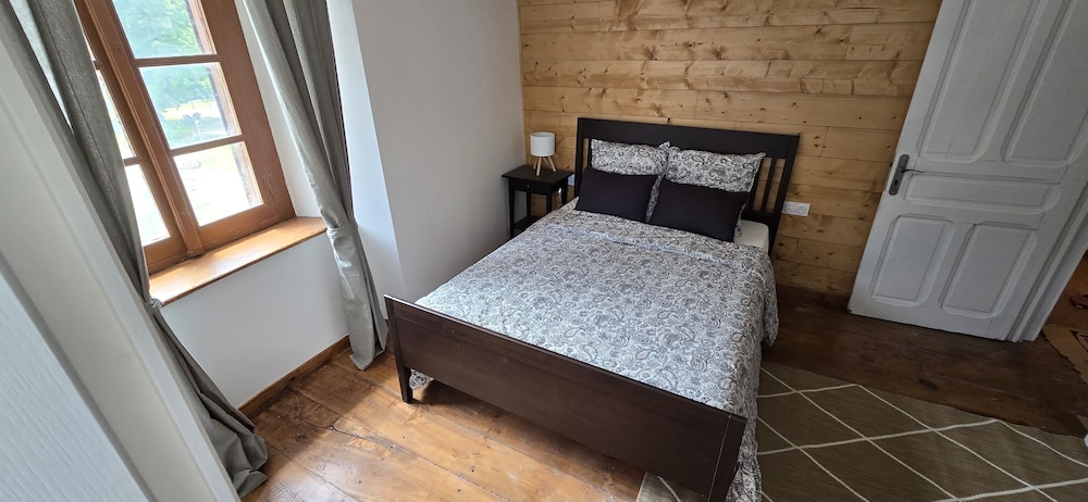 Pyrenean Pursuits - last minute hotel in Unknown City