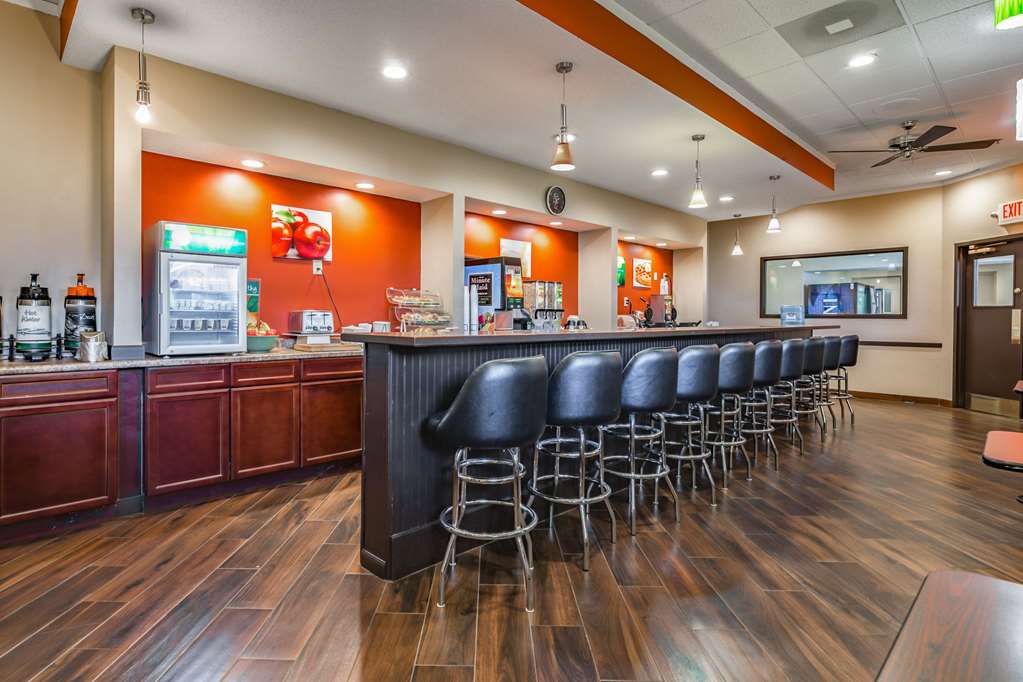 Quality Inn Schenectady Albany - photo 28