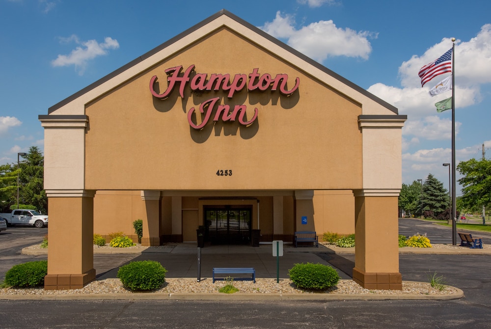 Hampton Inn Wooster - photo 2