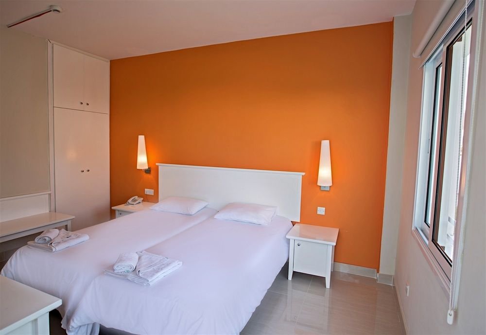 Polycarpia Hotel