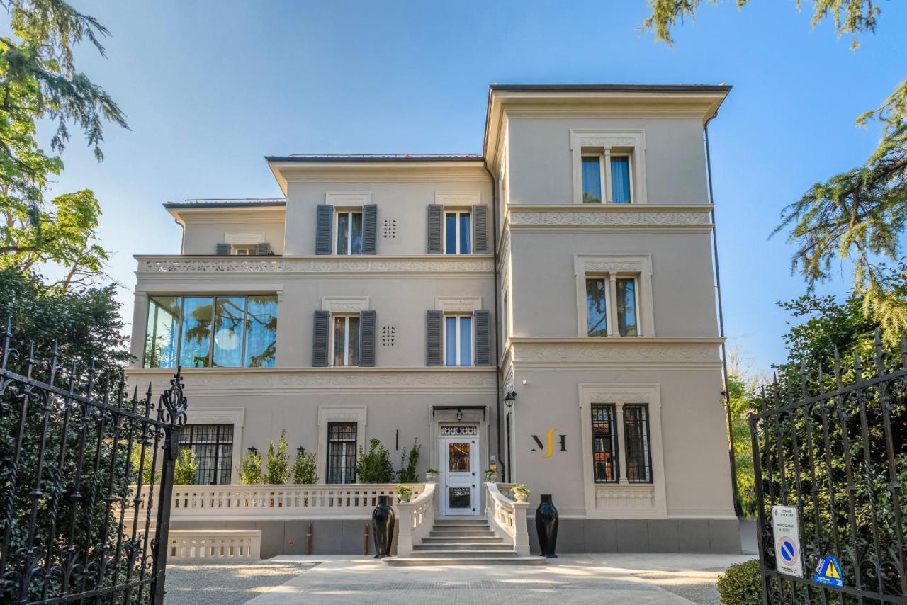 Mysuiteshome Apartments — 4-Star Luxury Hotel in Bologna, Italy