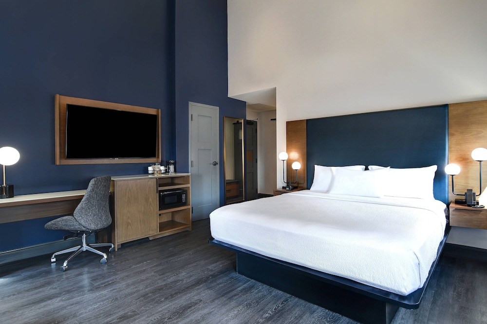 Courtyard by Marriott Cincinnati Downtown - photo 6
