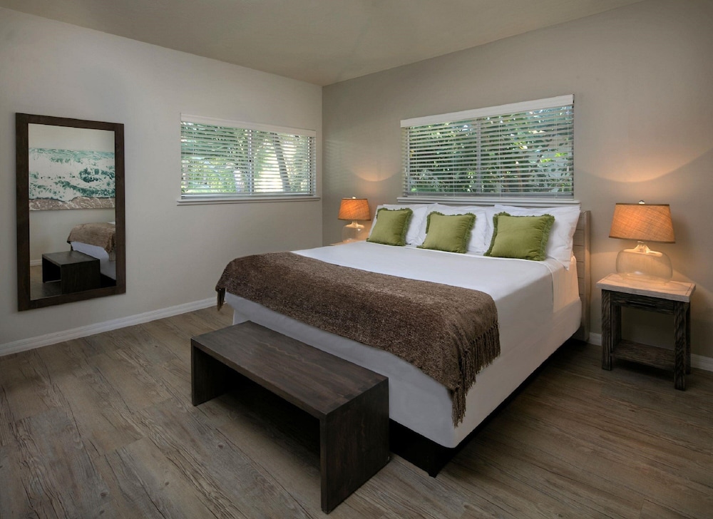 La Siesta Resort & Villas - photo 18